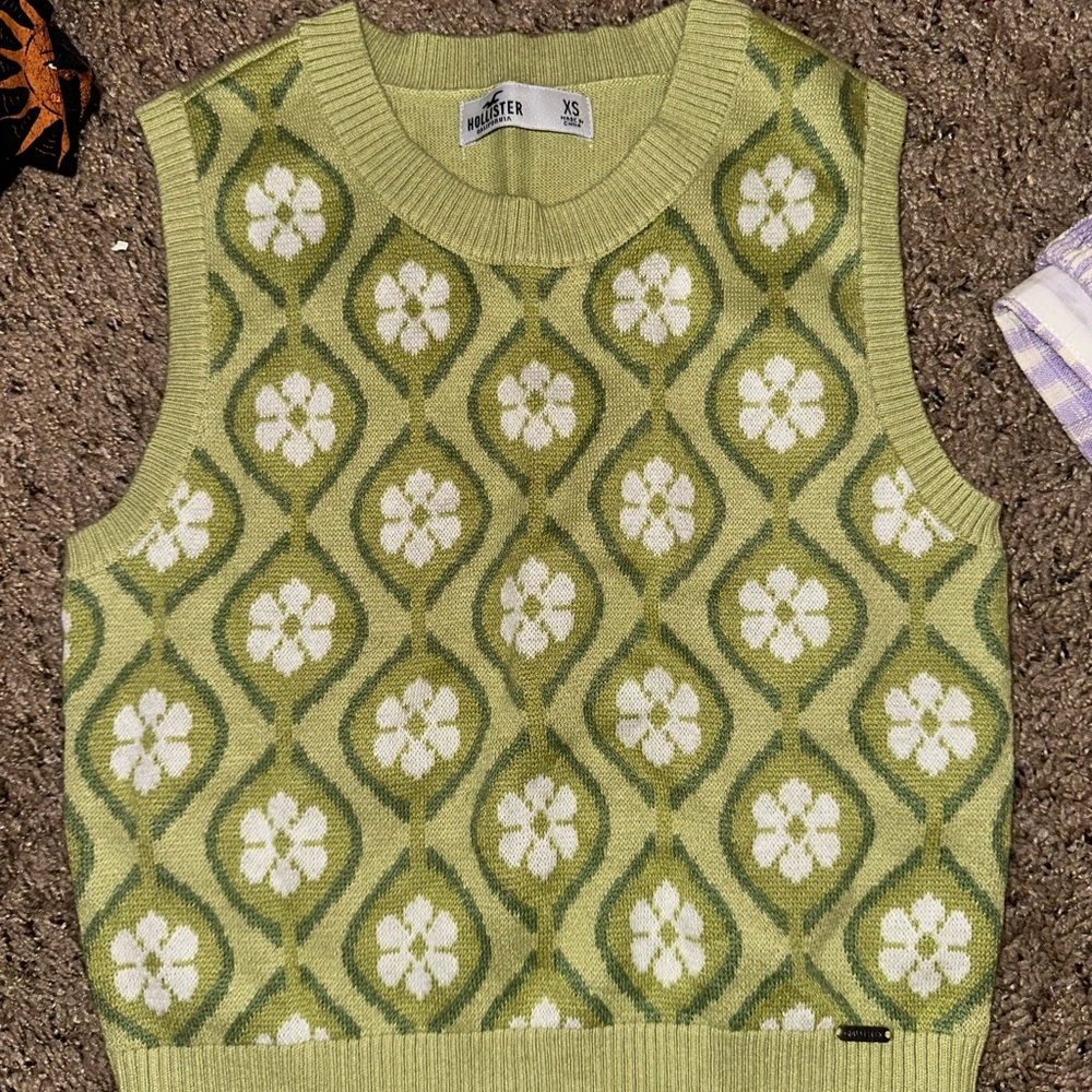 Hollister Green and White Retro Vest
